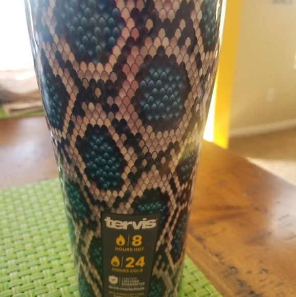 30 Ounce Brand New Designer Series Tervis Tumblers - Picture 6 of 6